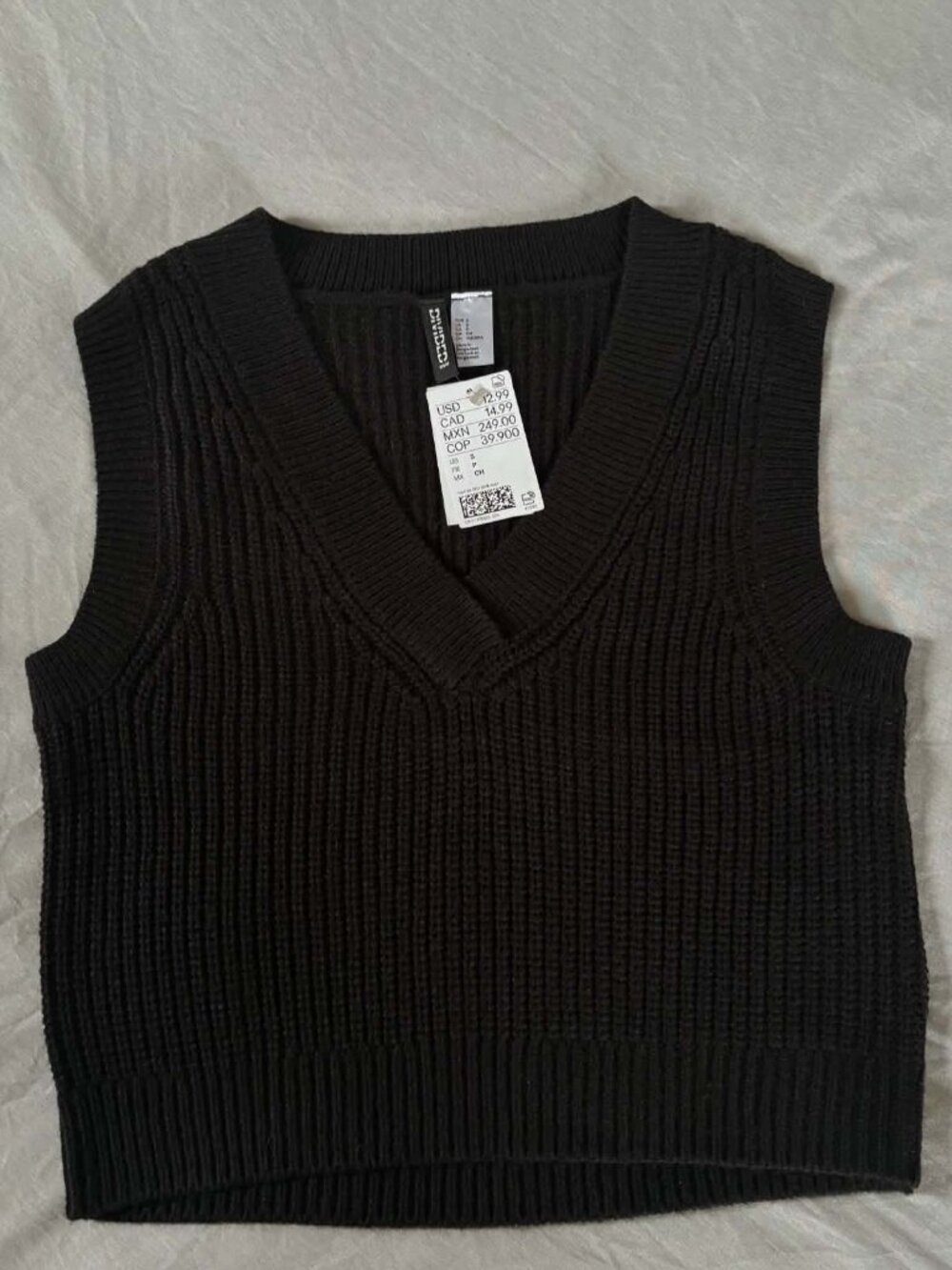 NWT Black H&M Sweater Vest